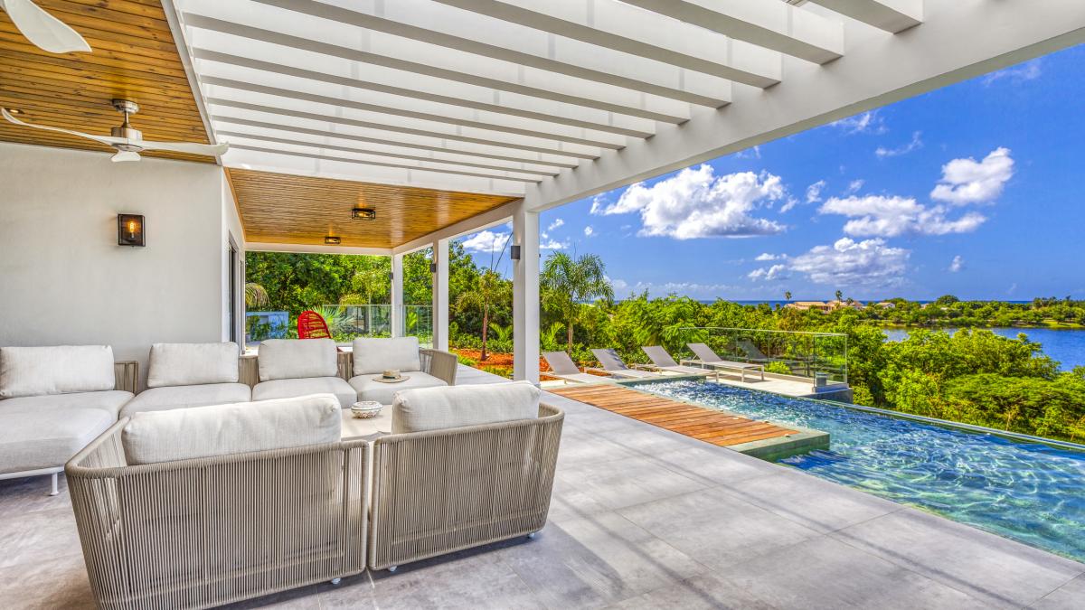 15 Location villa Terres Basses Saint Martin_terrasse